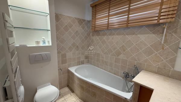 Appartement 5 pièces Proche RER A SAINT GERMAIN EN LAYE Loyer 2 400 €/mois charges comprises **  - Référence  18565