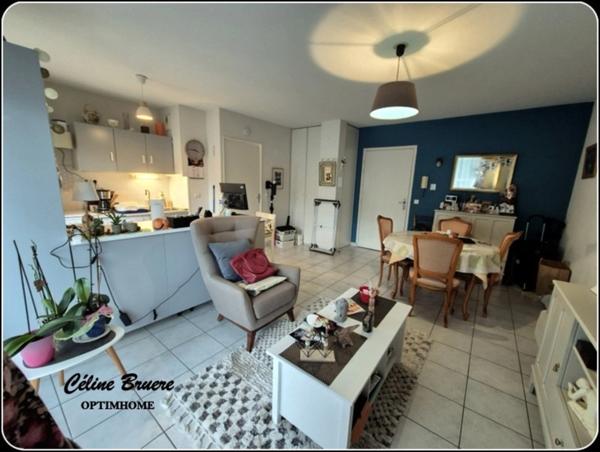 LES ANDELYS - Appartement à vendre 2 pièces - Parking et ascenseur - 84000 €