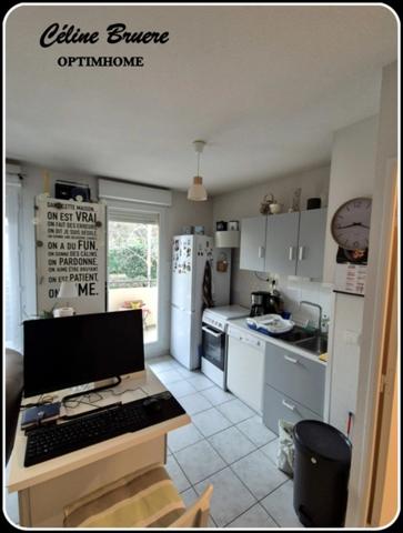 LES ANDELYS - Appartement à vendre 2 pièces - Parking et ascenseur - 84000 €