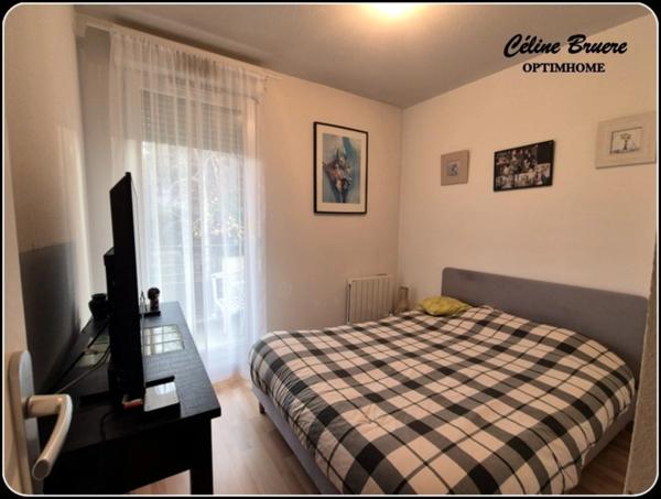 LES ANDELYS - Appartement à vendre 2 pièces - Parking et ascenseur - 84000 €