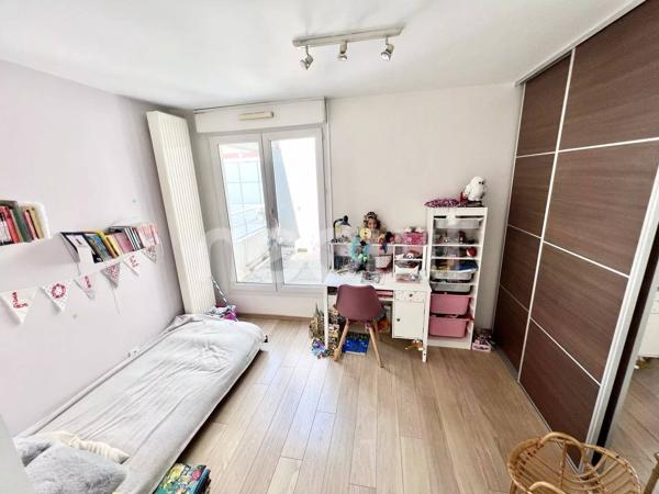 LYON 4 - Appartement T4 avec 2 terrasses et garage