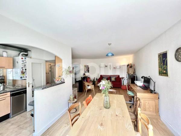 LYON 4 - Appartement T4 avec 2 terrasses et garage