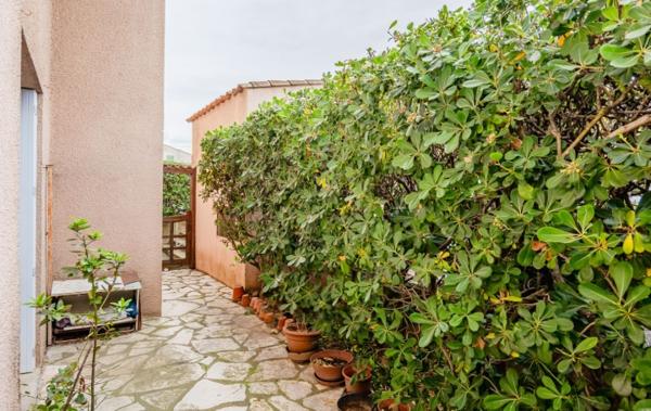 Vente Appartement P3 T3 avec deux terrasses et parking Beziers   