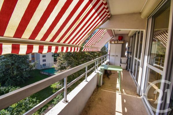 Appartement F5 à vendre  4 pièces - 79 m2 VILLEFRANCHE SUR SAONE - 69