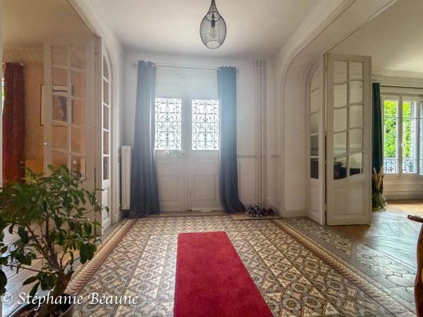 Demeure bourgeoise 242 m² à 5 min de la gare Ermont-Eaubonne