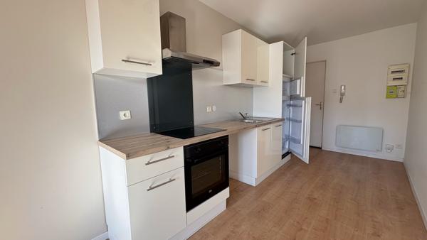 NIORT - Hyper centre-ville - Un appartement T1 bis de 51.2m²
