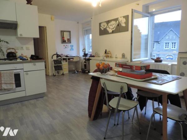 INVESTISSEURS. MAISON AVEC 3 APPARTEMENTS LOUER