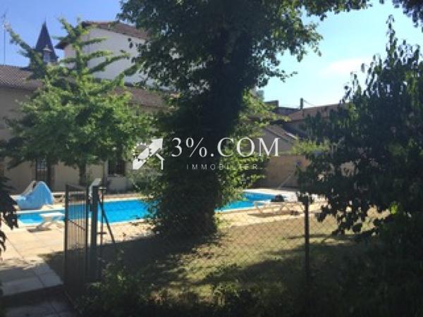 Propriete 10 pièce(s) 6 chambre(s) 369 m²