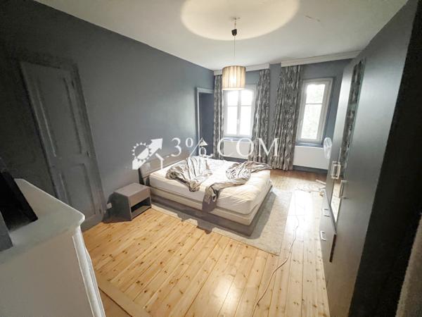 Propriete 10 pièce(s) 6 chambre(s) 369 m²