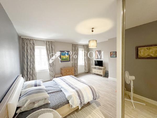 Propriete 10 pièce(s) 6 chambre(s) 369 m²