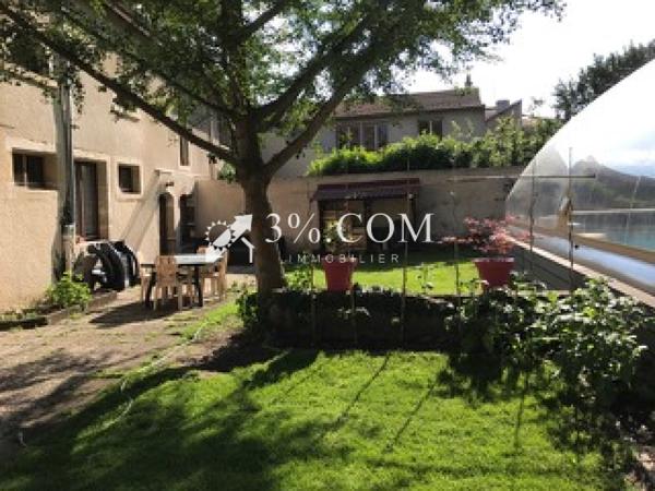 Propriete 10 pièce(s) 6 chambre(s) 369 m²