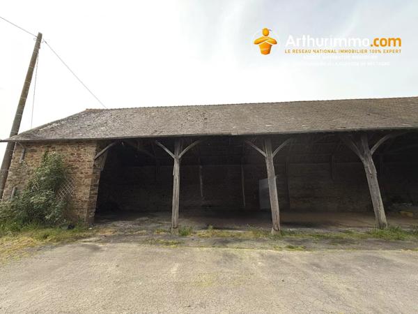 Vente                                                      Ferme
                        
                     5 pièces                      135 m2                     à Châteaubourg