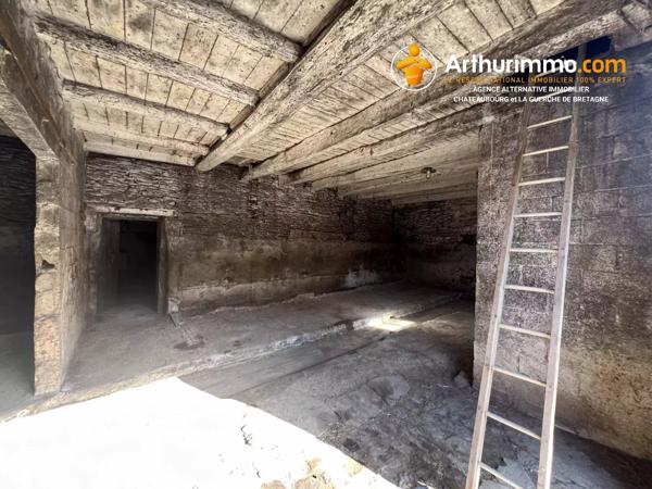 Vente                                                      Ferme
                        
                     5 pièces                      135 m2                     à Châteaubourg