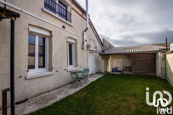 Maison à vendre 13 pièces 179 m² Marseille-en-Beauvaisis