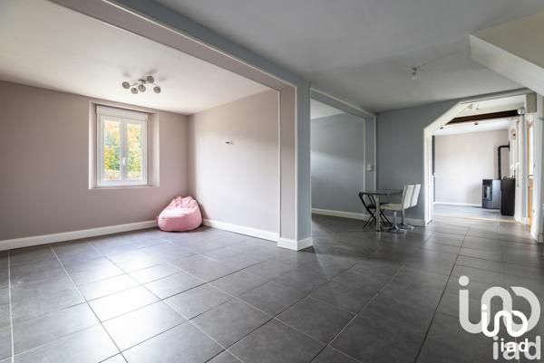 Maison à vendre 13 pièces 179 m² Marseille-en-Beauvaisis