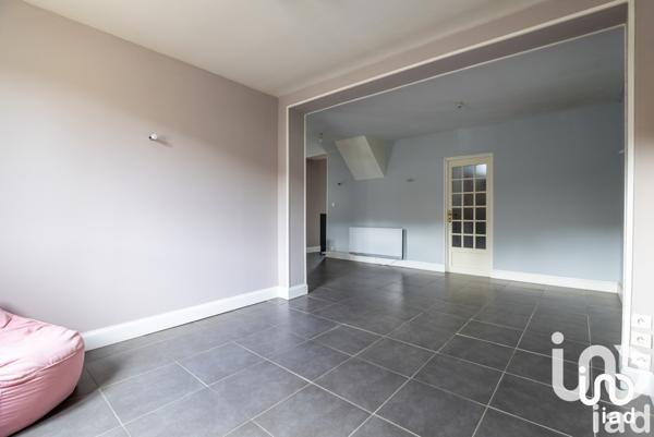 Maison à vendre 13 pièces 179 m² Marseille-en-Beauvaisis