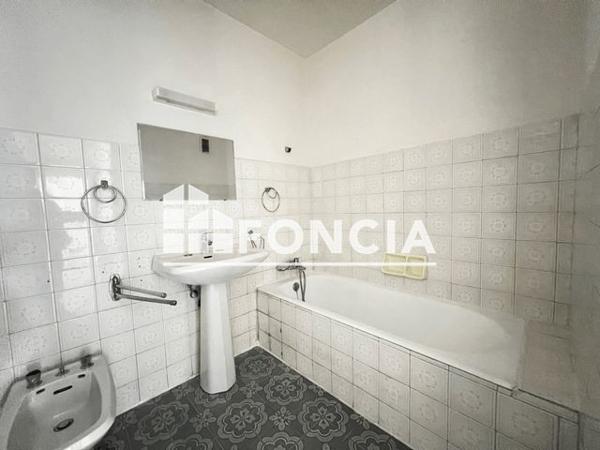 Location Appartement 3 pièces 74 m² - CANNET ROCHEVILLE Le Cannet 06110