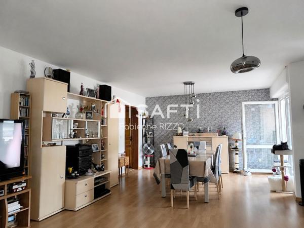 Appartement T3 de 90 m² vendu loué – Balcon – Parking couvert – Cave – Ascenseur