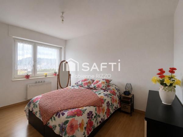 Appartement T3 de 90 m² vendu loué – Balcon – Parking couvert – Cave – Ascenseur