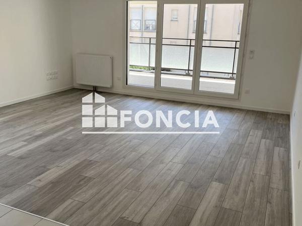 Location Appartement 3 pièces 70.07 m² - 5 RUE JULES MARTIN Chartres 28000