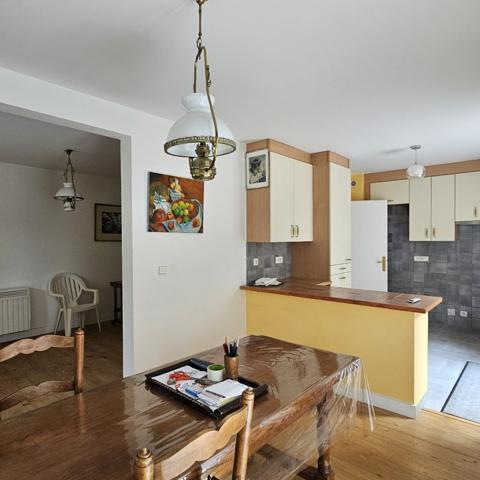 TOULOUSE,CÖTE PAVEE T4/5 DANS UNE PETITE RESIDENCE