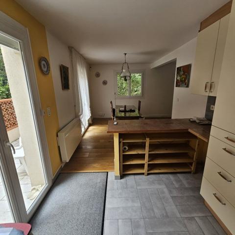 TOULOUSE,CÖTE PAVEE T4/5 DANS UNE PETITE RESIDENCE