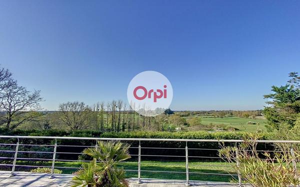 Maison à vendre    5 pièces •  Theix