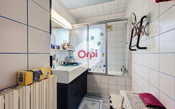 Maison à vendre    5 pièces •  Theix