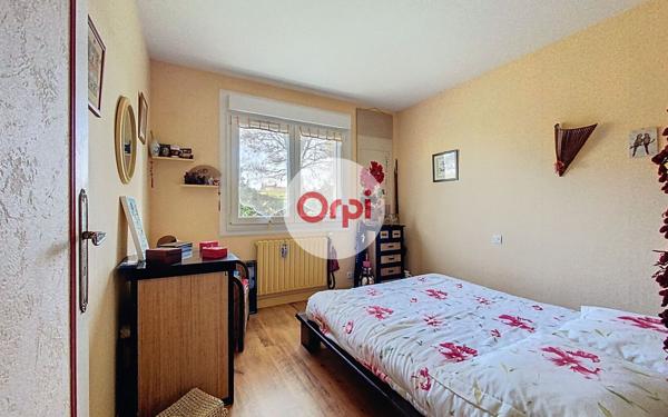 Maison à vendre    5 pièces •  Theix