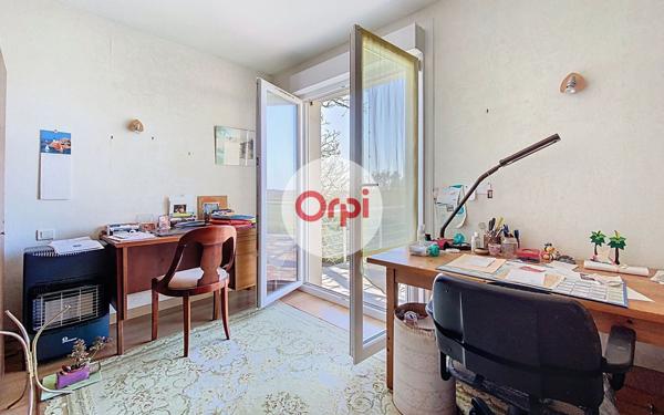 Maison à vendre    5 pièces •  Theix