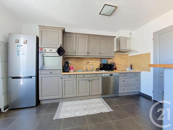 Appartement F3 à vendre  3 pièces - 66,16 m 2   SETE  - 34
