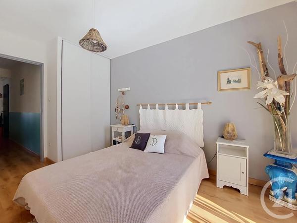 Appartement F3 à vendre  3 pièces - 66,16 m 2   SETE  - 34