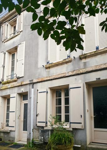 Ensemble 2 maisons de ville à vendre 5 ET 3 pièces NIORT (79)
