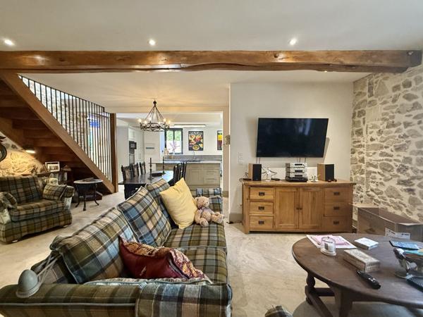 Saint-Vite (47500) Saint Vite Maison en pierre avec 3 chambres, maison des ami et jardin