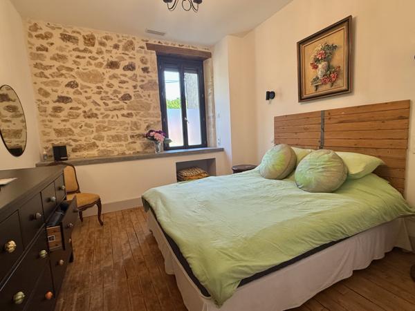 Saint-Vite (47500) Saint Vite Maison en pierre avec 3 chambres, maison des ami et jardin