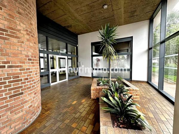 Vente                                                      Appartement
                        
                     4 pièces                      76 m2                     à Le Havre