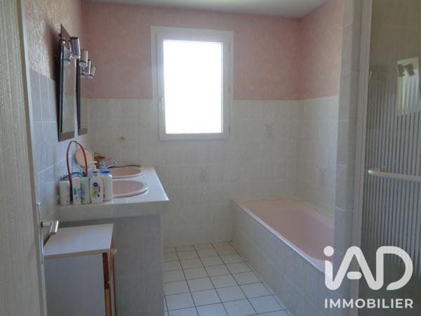Maison à vendre 3 pièces 84 m² Saintes