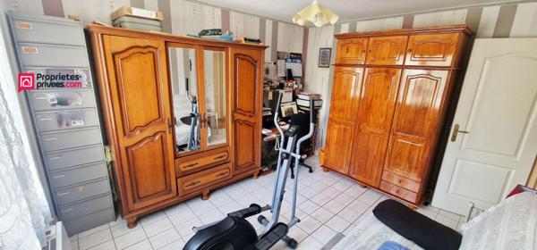 Pavillon 126 m² - 6 pièces - 5 chambres ? sous-sol total ? terrasses - garages et dépendances