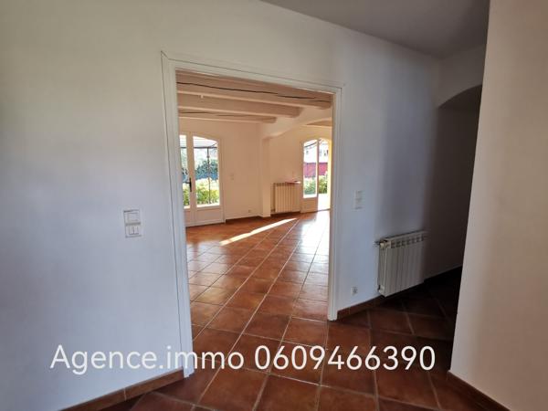 maison individuelle  avec piscine de 32 m2 sur terrain de 1500 m2 quartier calme