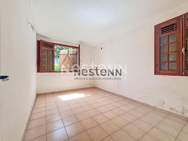 A VENDRE UNE MAISON COMPOSEE DE DEUX T3 A LA RETRAITE BAIE-MAHAULT