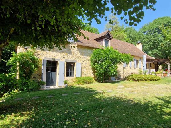 Maison ancienne - Le bugue Propriété de caractère sur les hauteurs de la Vallée de la Vézère en Perigord Noir.