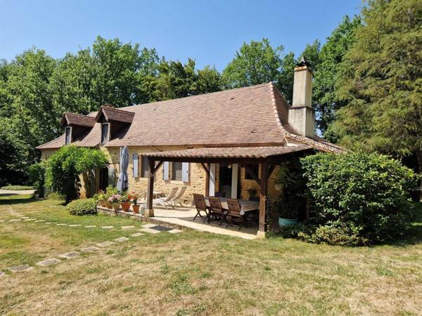 Maison ancienne - Le bugue Propriété de caractère sur les hauteurs de la Vallée de la Vézère en Perigord Noir.