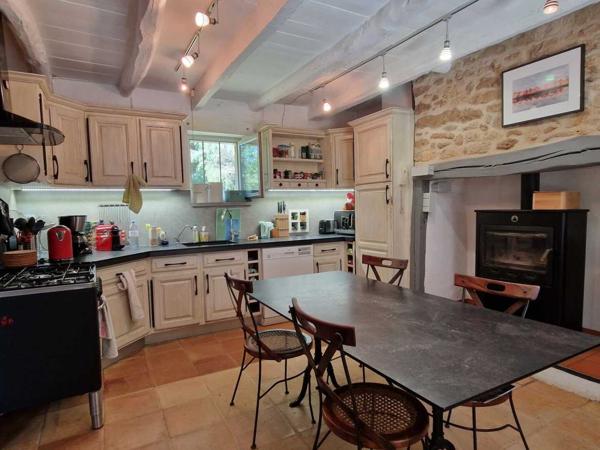 Maison ancienne - Le bugue Propriété de caractère sur les hauteurs de la Vallée de la Vézère en Perigord Noir.