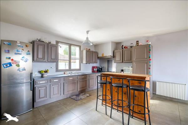 Maison à vendre |  Meyzieu |  5 pièces | 167,4 m²