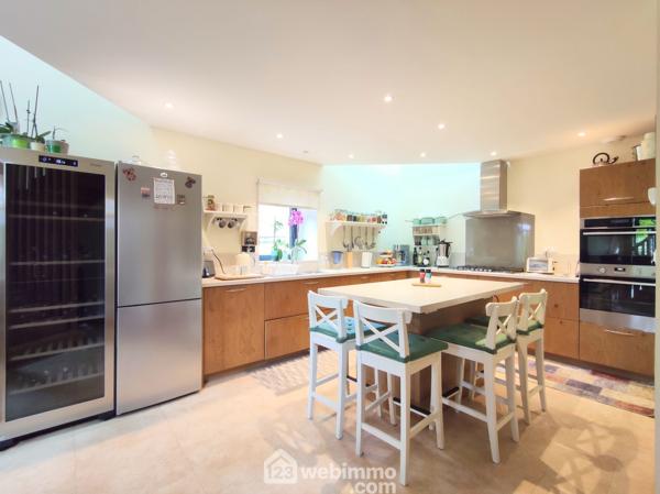 Maison 273 m² à Plestin-les-Grèves 22310