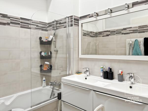 Châteaurenard (13160) Appartement T3 de 82m2, terrasse 49m2, 2 places stationnements