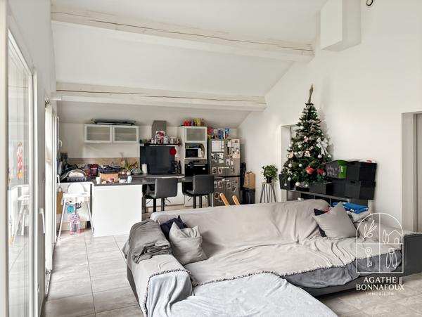 Châteaurenard (13160) Appartement T3 de 82m2, terrasse 49m2, 2 places stationnements