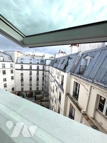 PARIS 11EME - QUARTIER BOULEVARD VOLTAIRE - METRO LIGNE 9. STUDETTE EQUIPEE.  