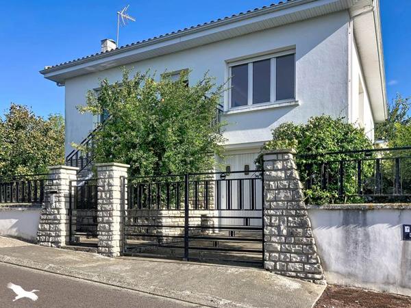 Maison 182 000 € Saint-Jean-d'Angély 5 p 144 m² DPE D