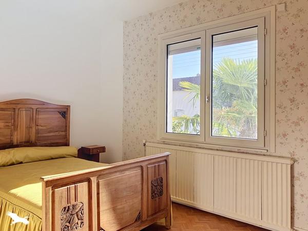 Maison 182 000 € Saint-Jean-d'Angély 5 p 144 m² DPE D